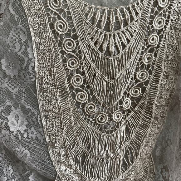 Daytrip Short Sleeve Boho sheer crocheted frayed lace trip blouse Womens Small - Picture 3 of 6